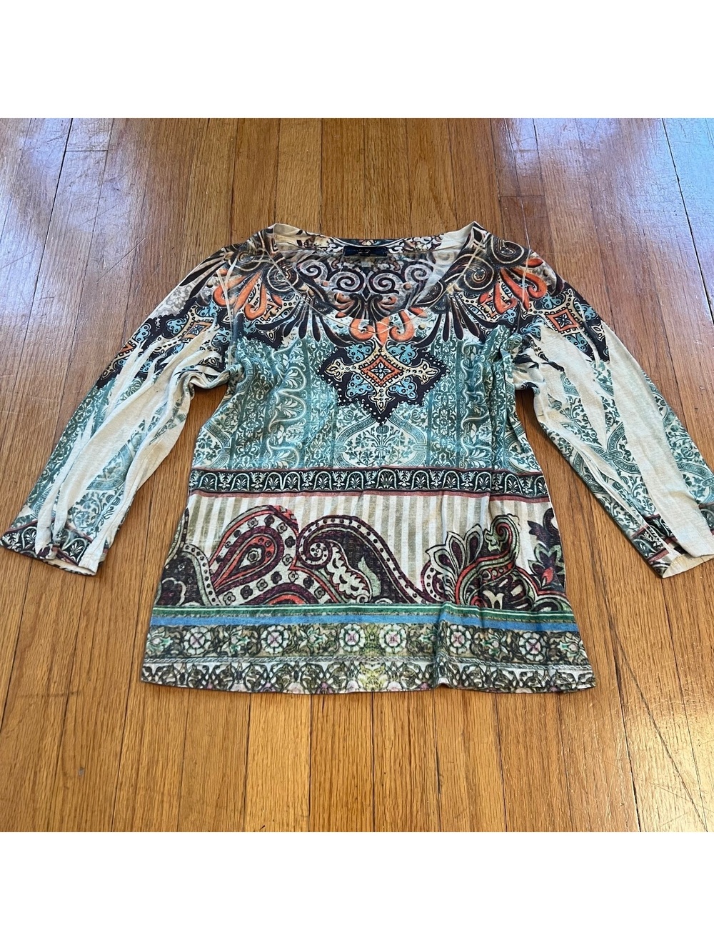 Vintage Y2K grunge graphic print fitted long sleeve top